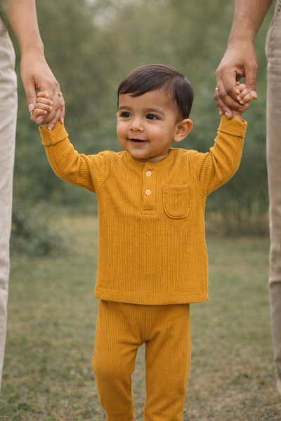 How to Dress a Baby for Going Out A Weather-Based Guide for Pakistan (Newborns & Toddlers)