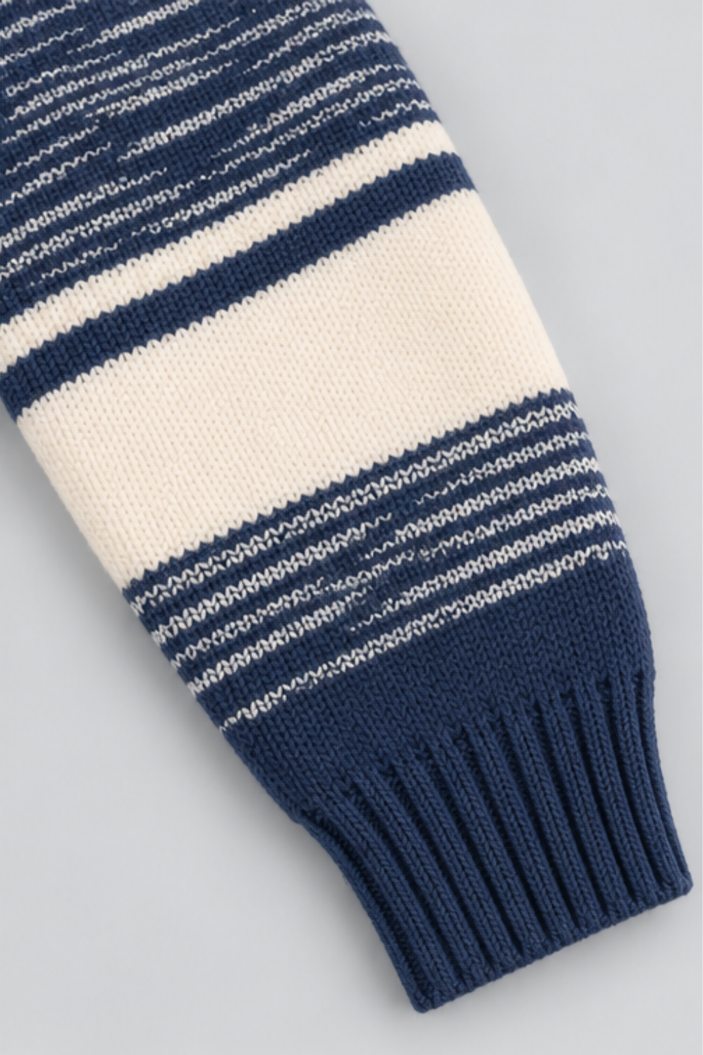 Ivory Cream & Navy Blue Classic Contrast Knit Sweater - FB-4316