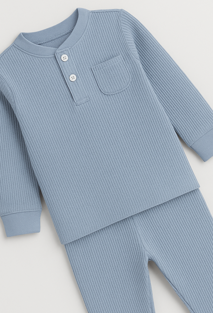 Featherhead Top & Bottom Set FN-6501 WT – detailed view of waffle thermal cotton fabric