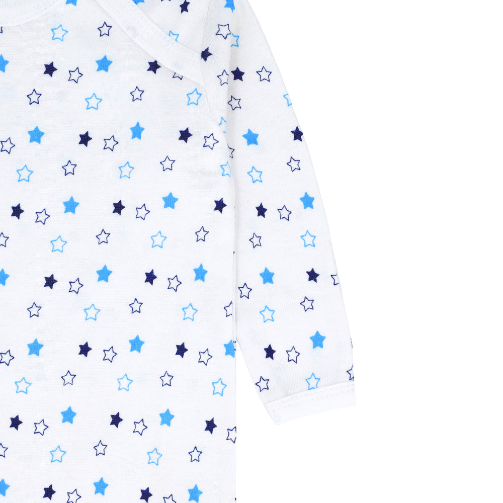 FS-487 closeup of blue stars printed baby gown – Featherhead