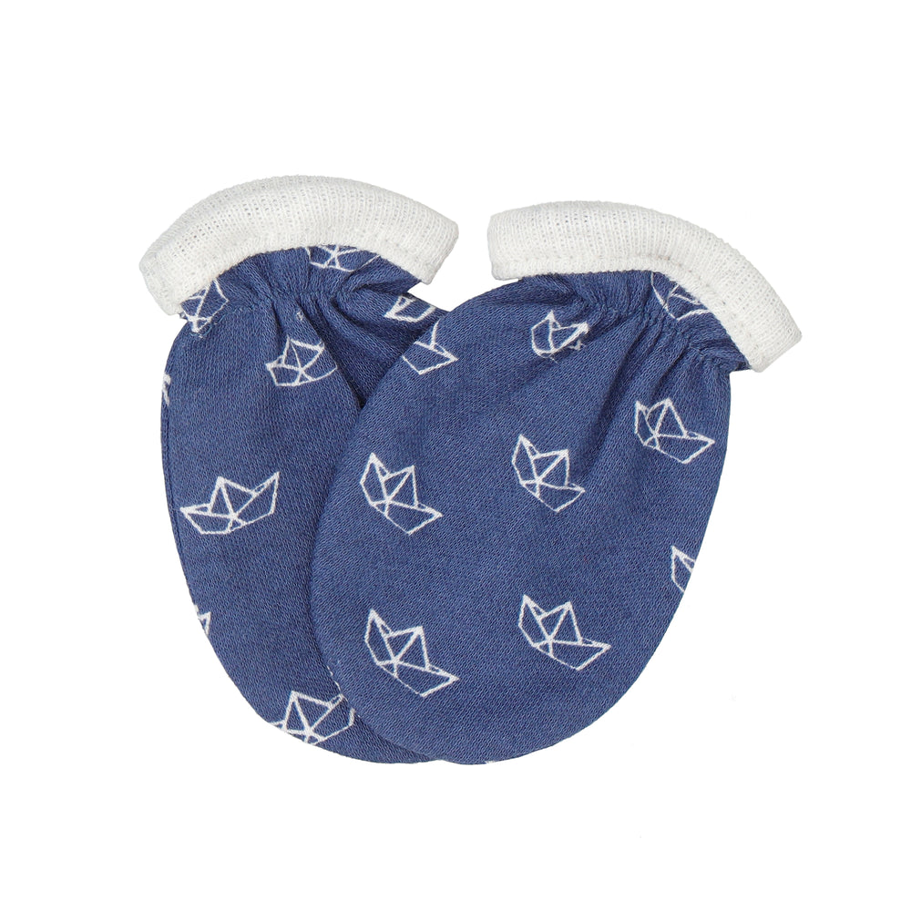 Soft cotton newborn mittens with sailboat print – Featherhead Baby